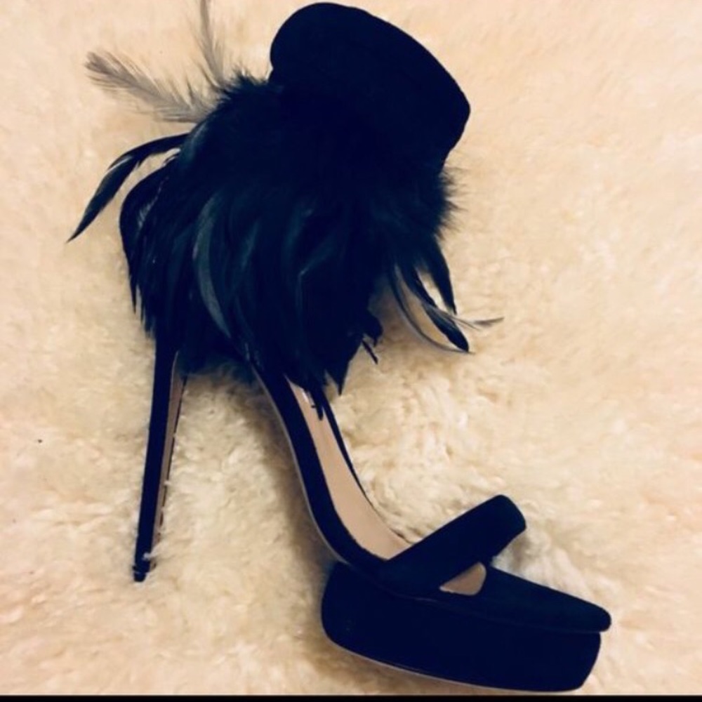 Meet your Posher, Rayana